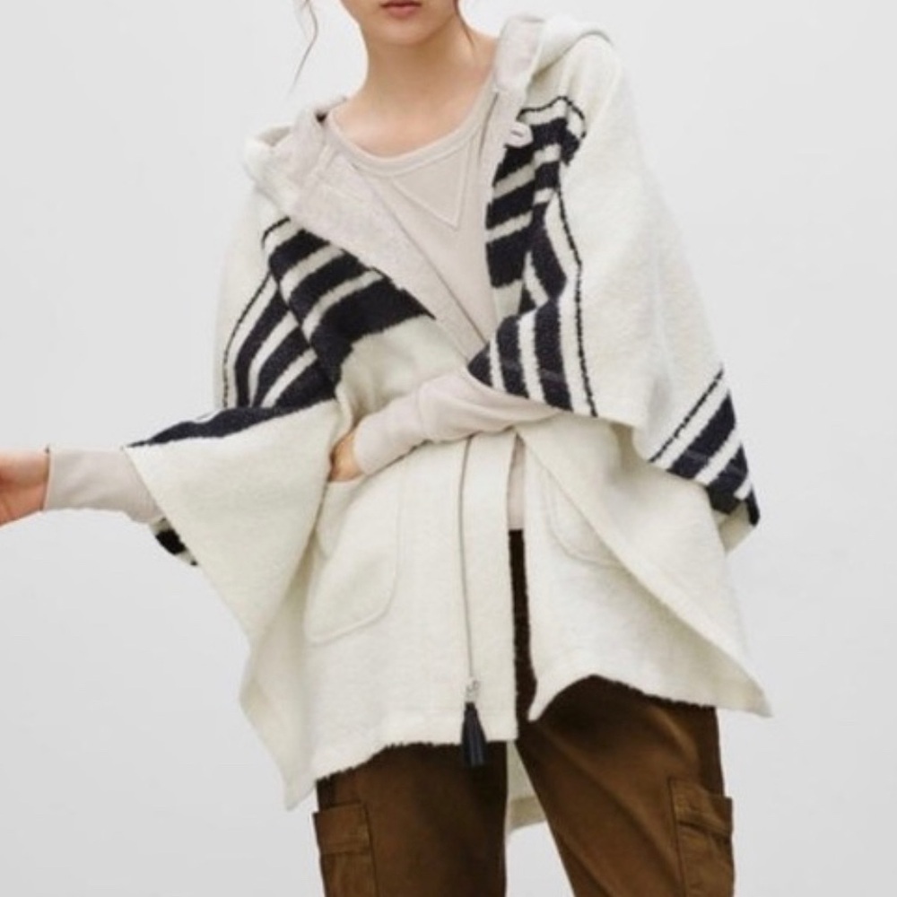 aritzia Golden Tna Wool Blend Hooded Cape Boho cover up poncho Wrap Jacket Coat